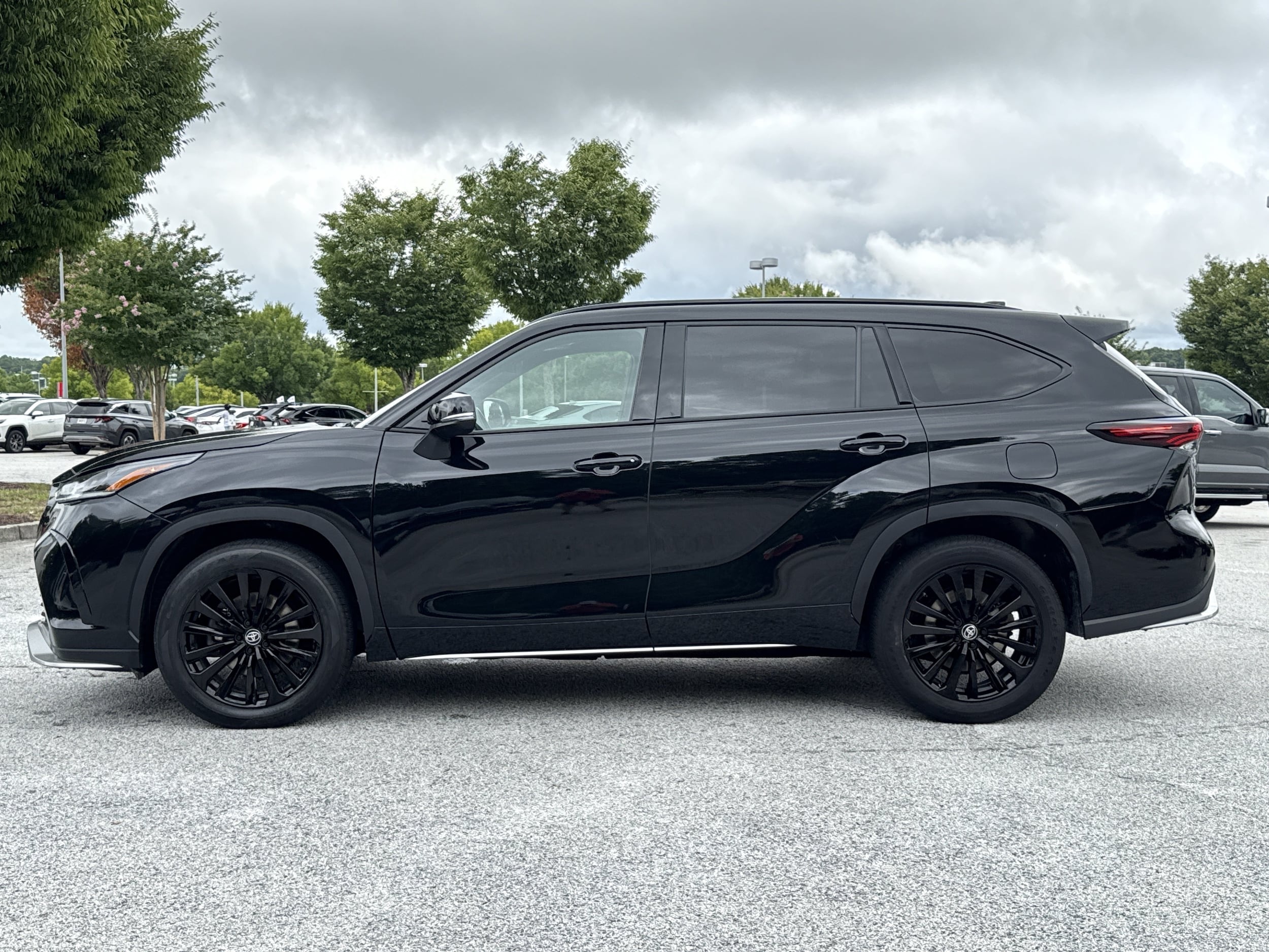 2025 Toyota Highlander XSE - Photo 27