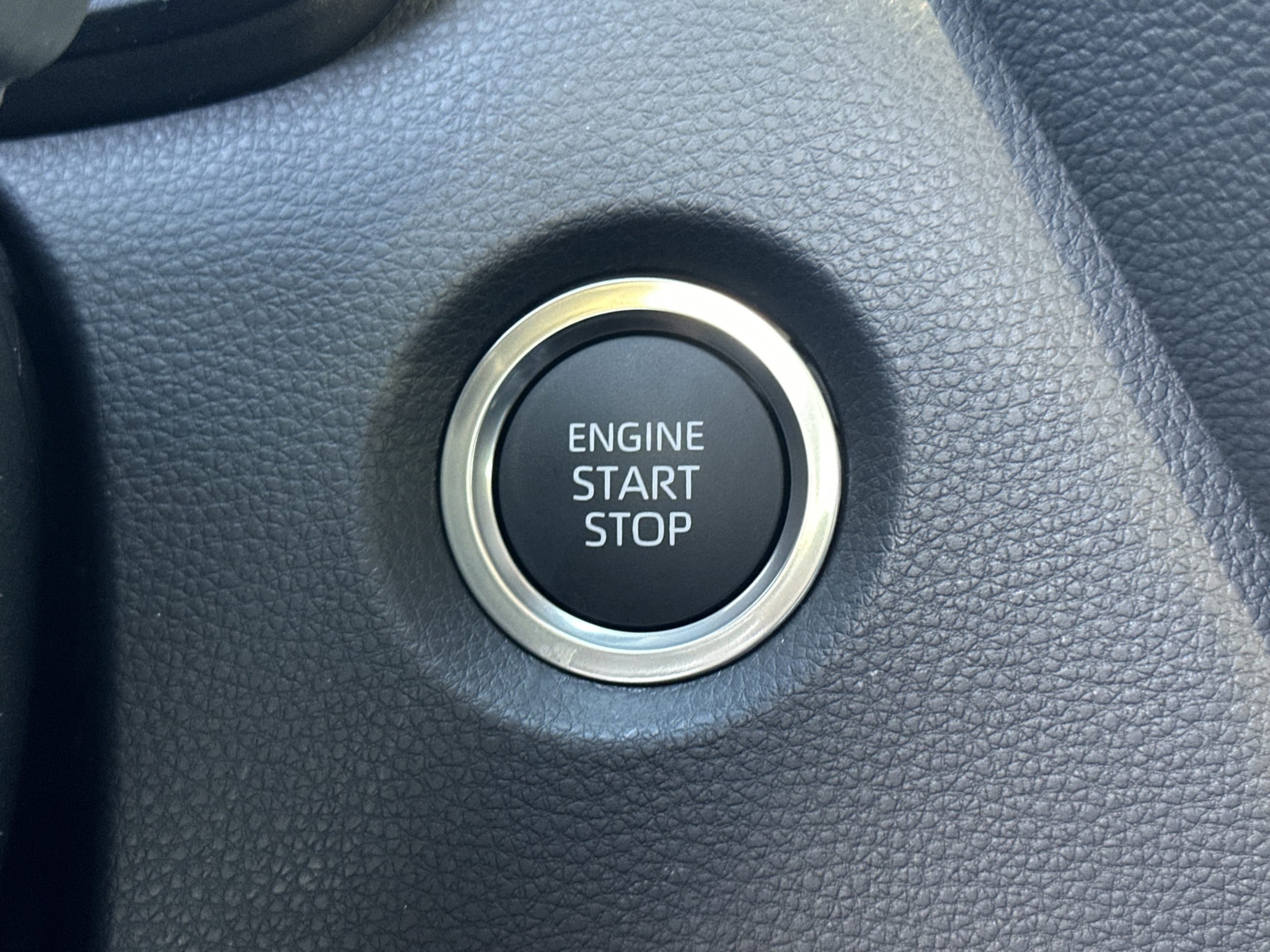 2026 Toyota Corolla LE - Photo 10