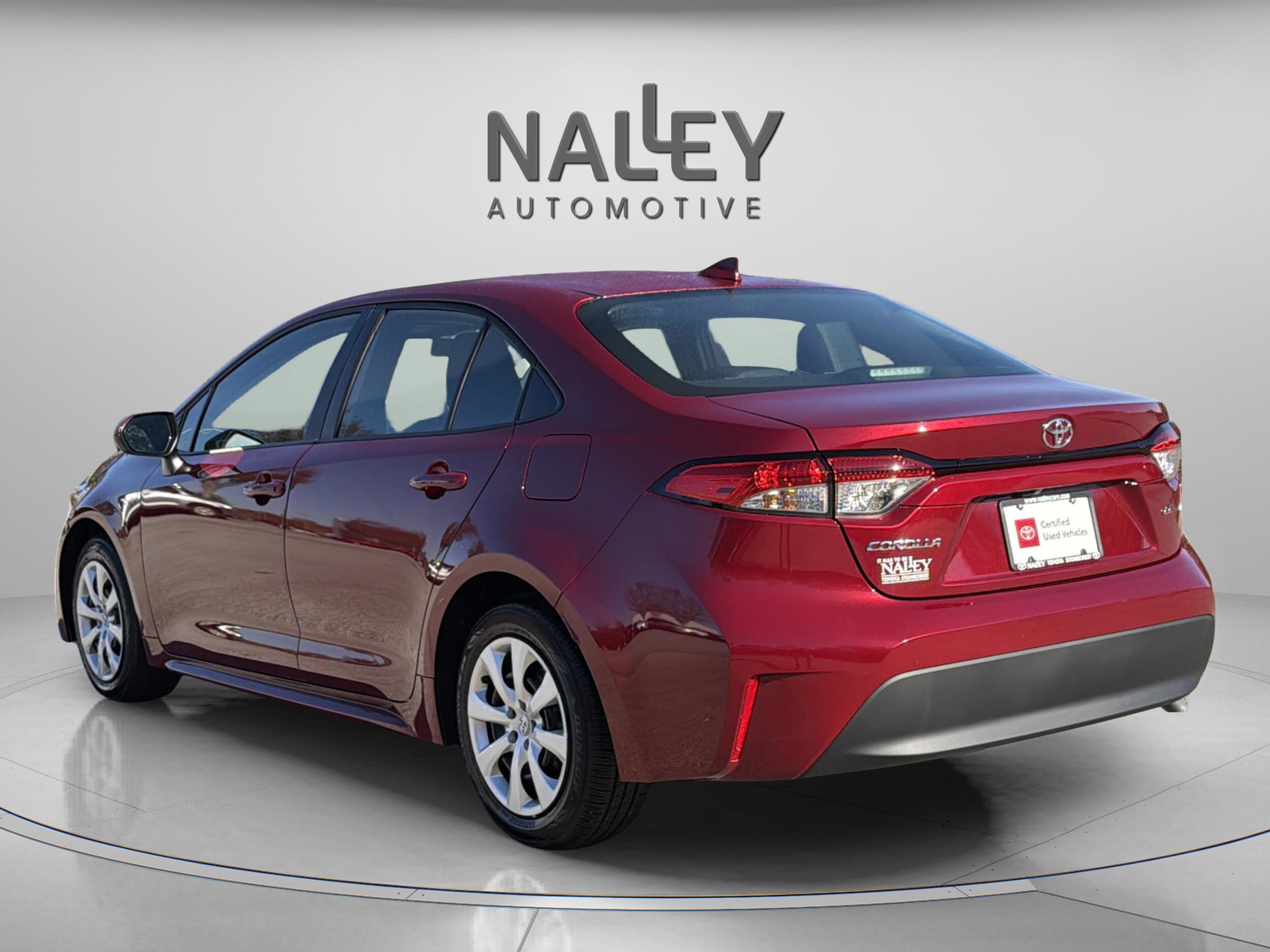 2025 Toyota Corolla LE photo 3