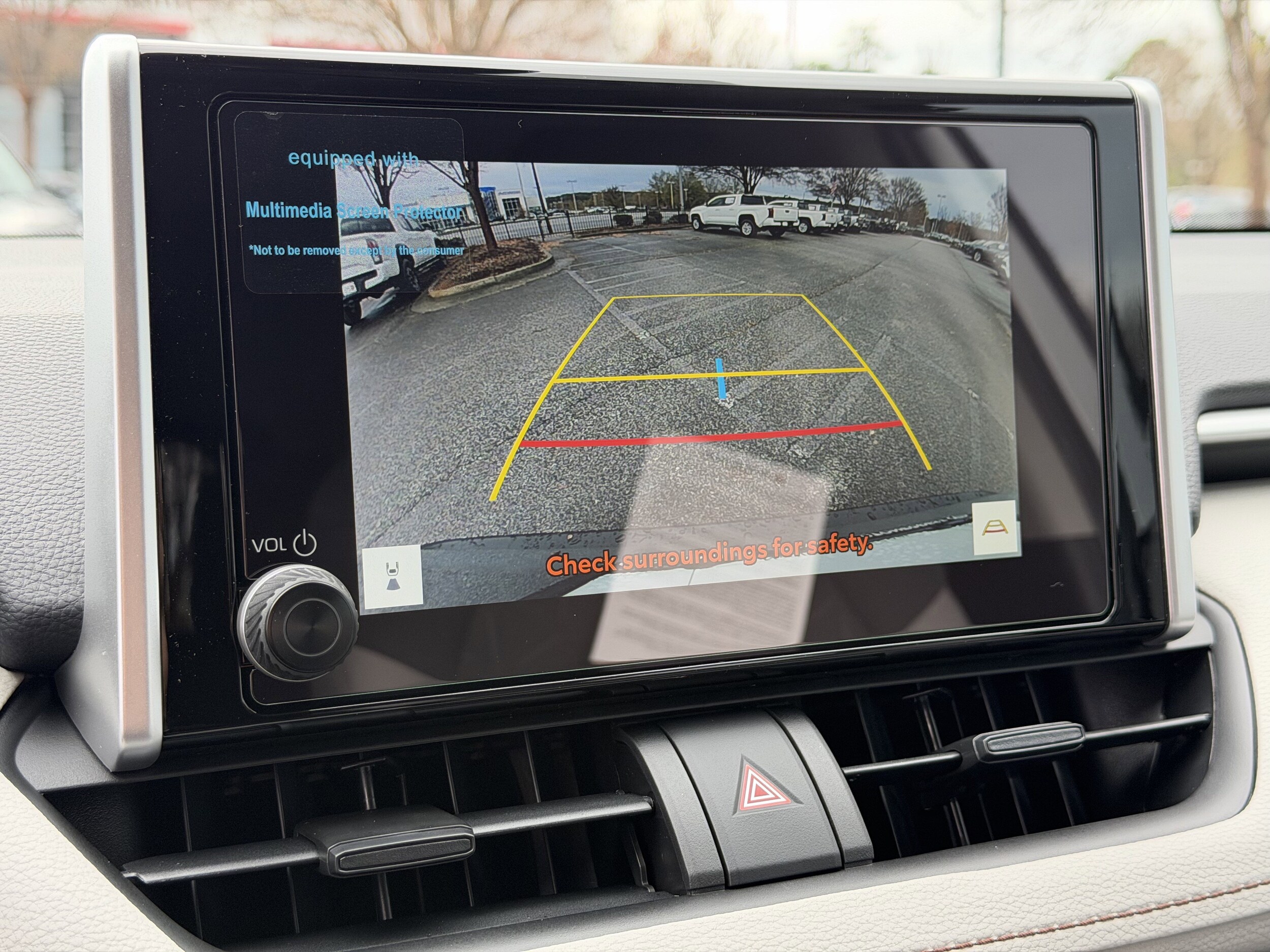 2025 Toyota RAV4 XLE photo 3