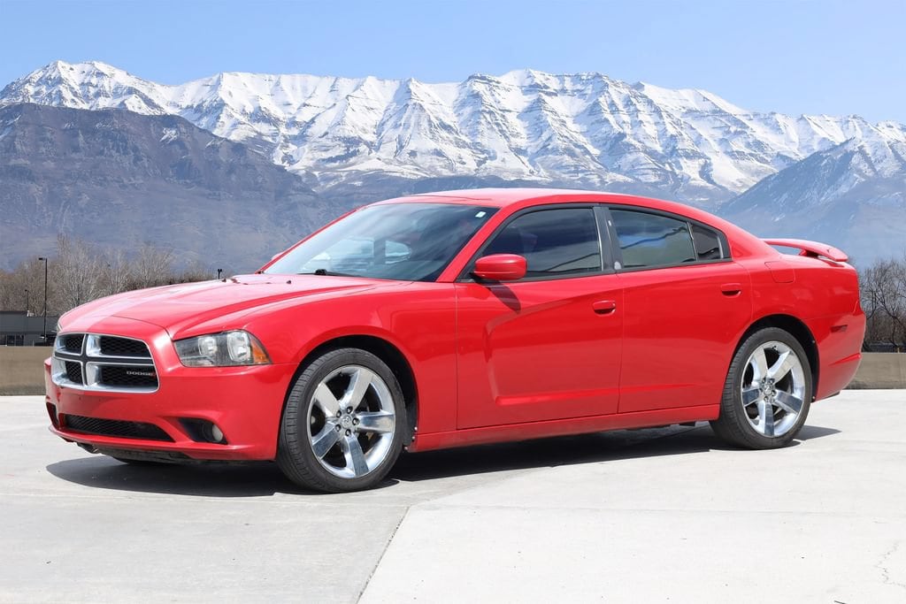 Used 2013 Dodge Charger SXT with VIN 2C3CDXHGXDH502712 for sale in American Fork, UT