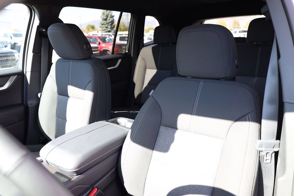 2027 GMC Acadia Elevation - Photo 16
