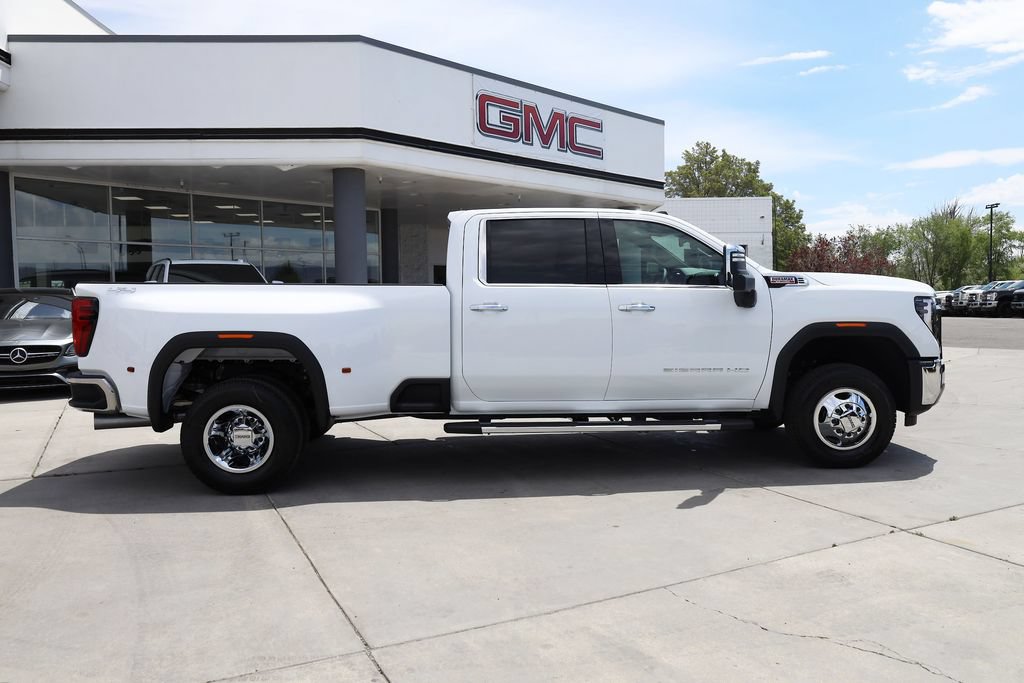 2026 GMC Sierra 3500HD SLT - Photo 7