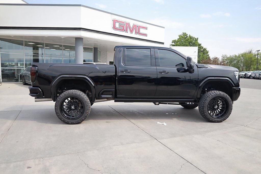 2025 GMC Sierra 3500HD AT4 - Photo 7