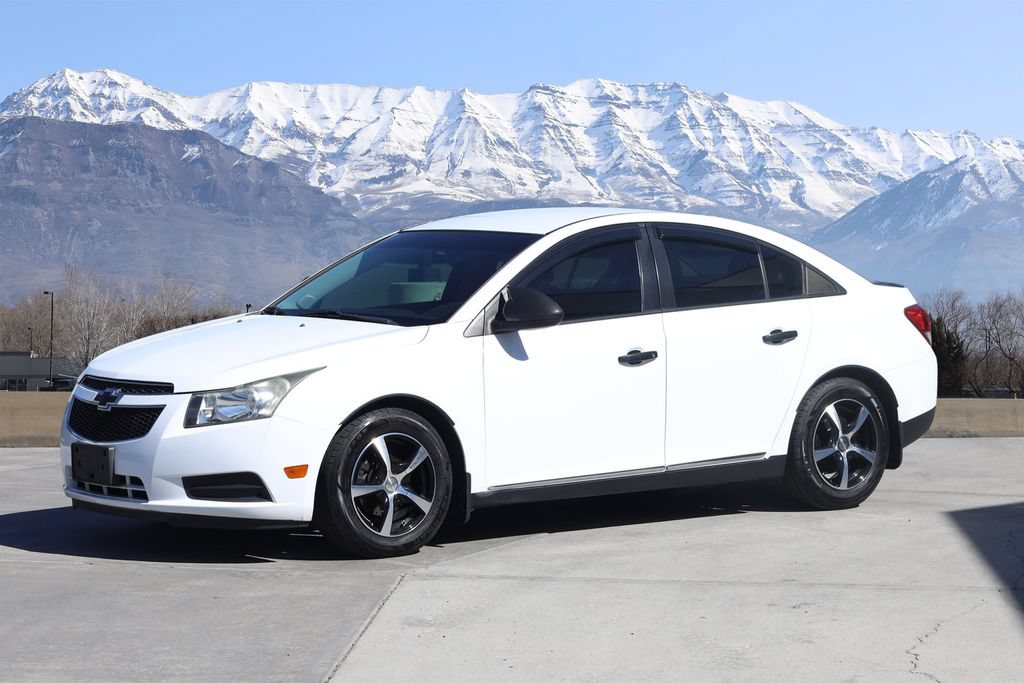 Used 2014 Chevrolet Cruze LS with VIN 1G1PA5SG5E7102940 for sale in American Fork, UT