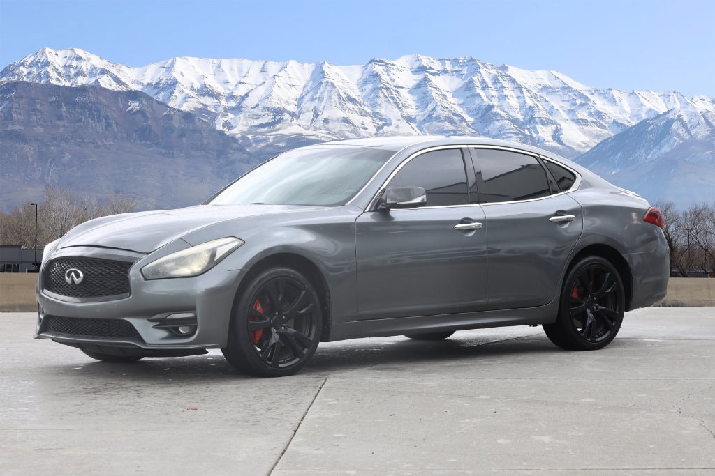 Used 2016 INFINITI Q70 3.7 with VIN JN1BY1AR6GM270960 for sale in American Fork, UT