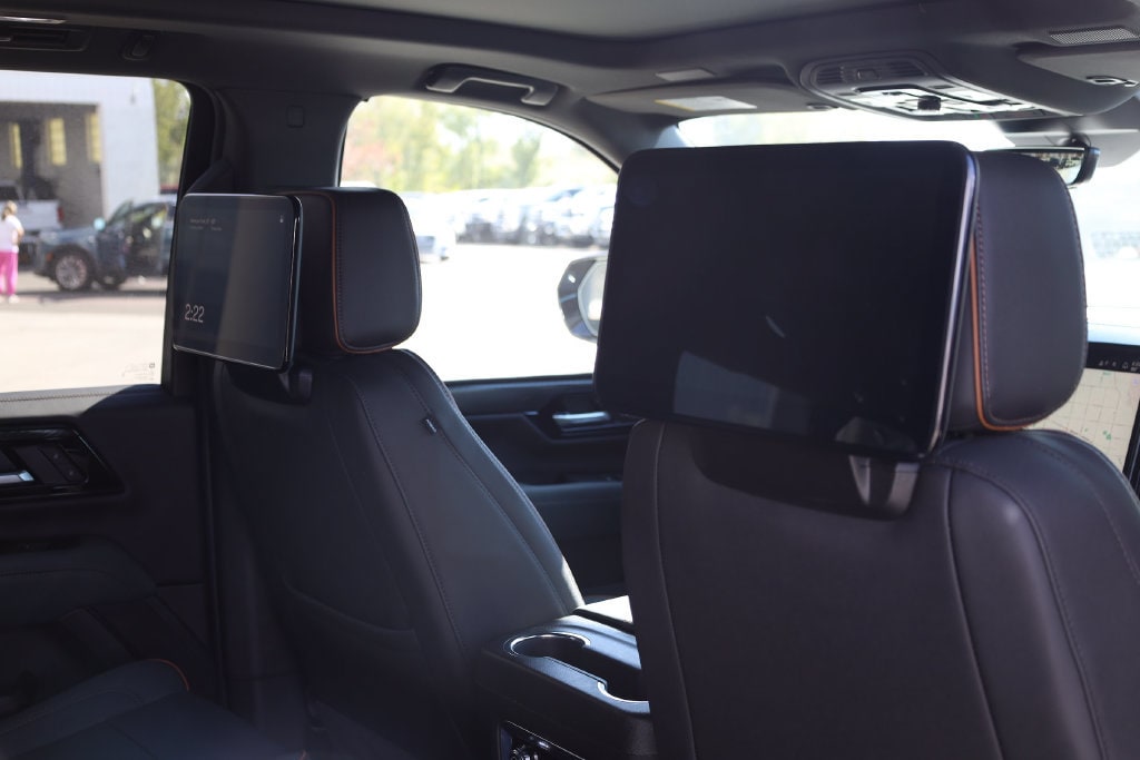 2027 GMC Yukon XL AT4 - Photo 20