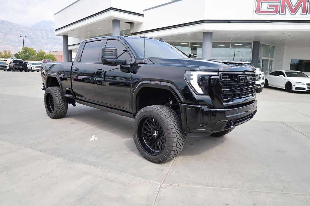2025 GMC Sierra 3500HD AT4 - Photo 8
