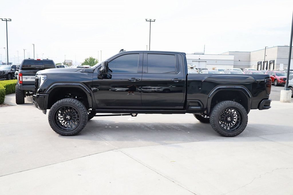 2025 GMC Sierra 3500HD AT4 - Photo 3