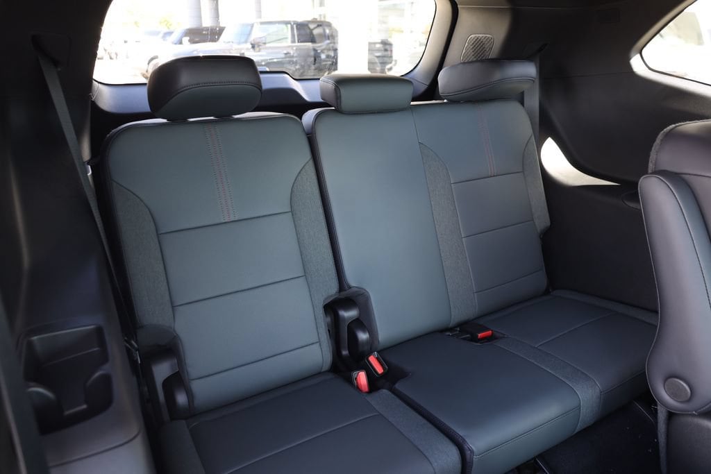 2027 GMC Acadia AT4 - Photo 19