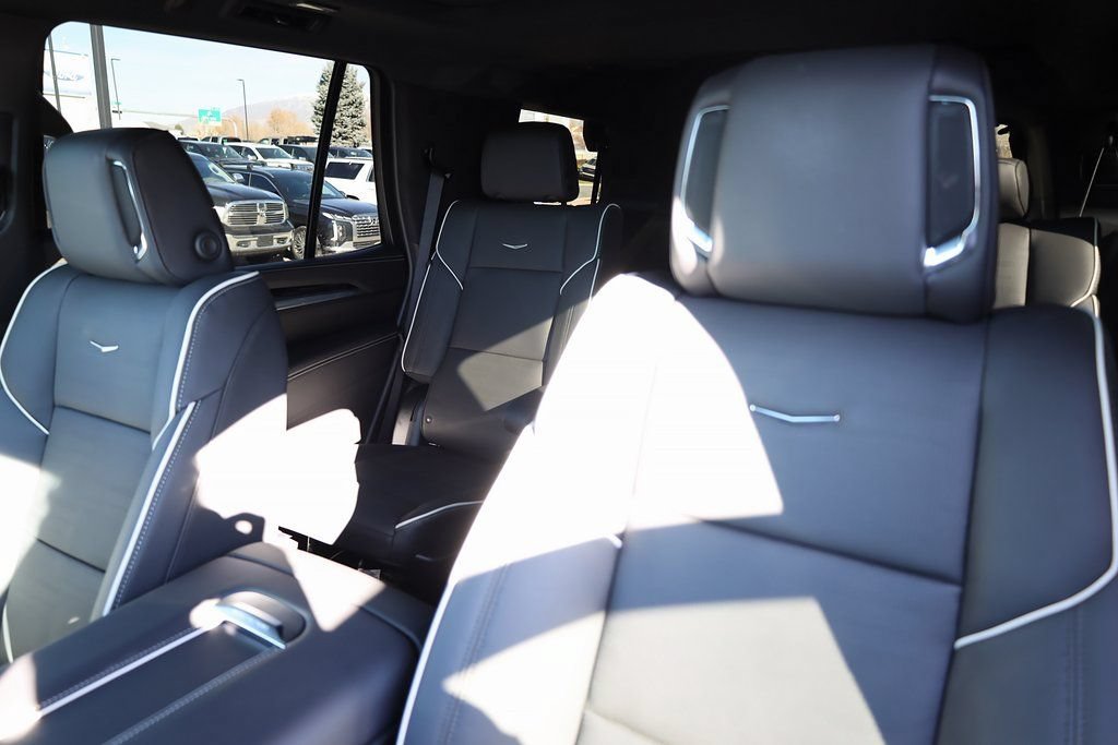 2026 Cadillac Escalade Sport - Photo 16