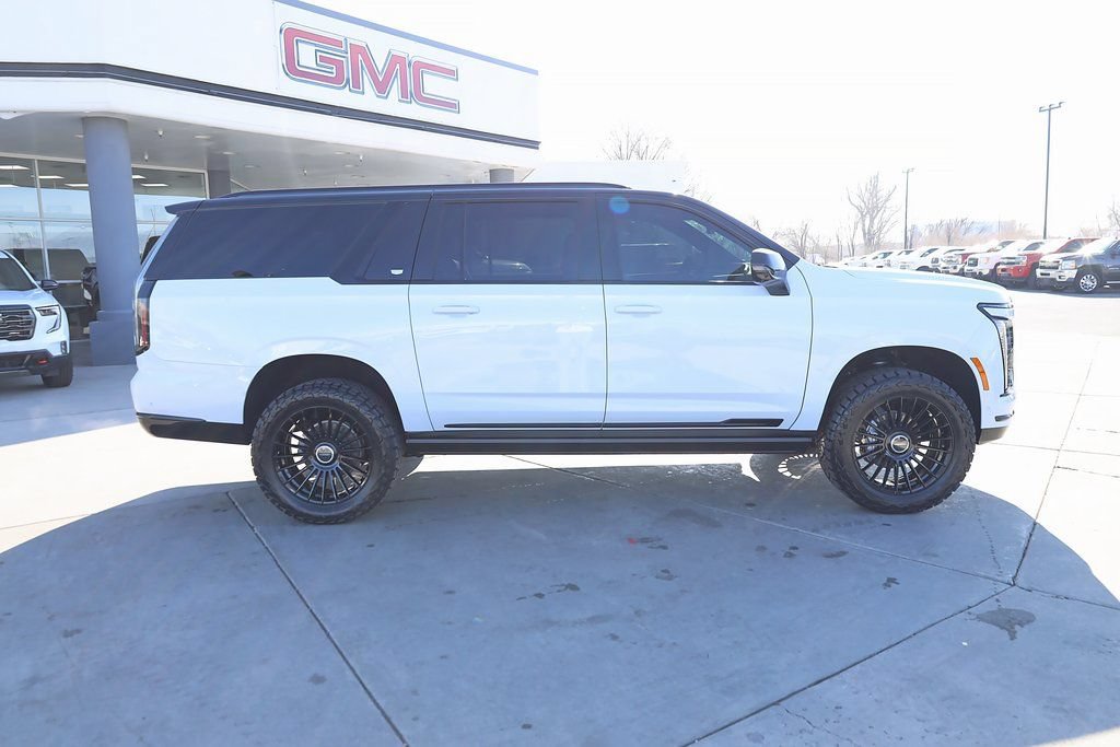 2026 Cadillac Escalade ESV Sport - Photo 7