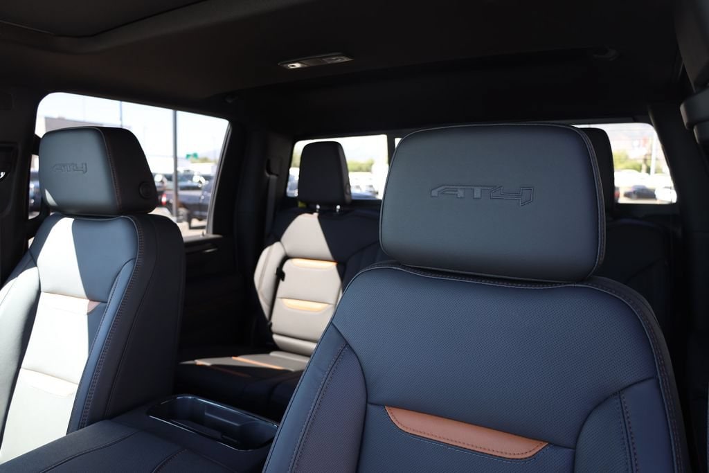 2026 GMC Sierra 3500HD AT4 - Photo 18