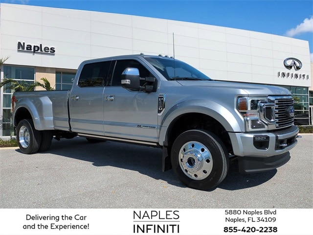 2022 Ford F-450 Super Duty Platinum's photo