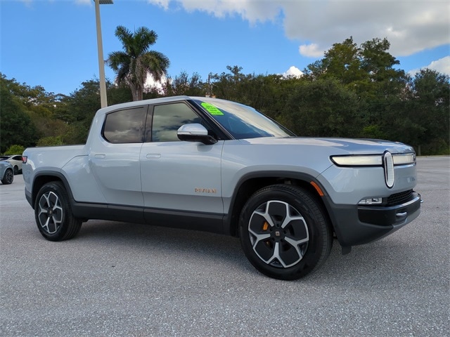 Used 2022 Rivian R1T Adventure with VIN 7FCTGAAA5NN008802 for sale in Naples, FL