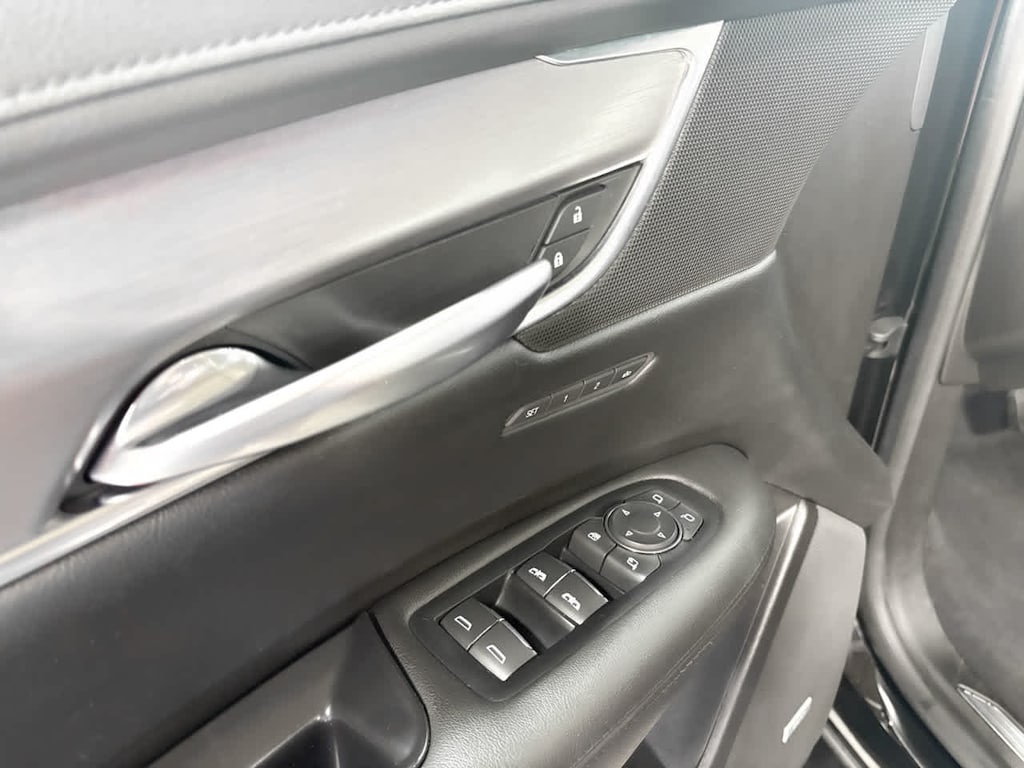 Used 2018 Cadillac XT5 Luxury AWD