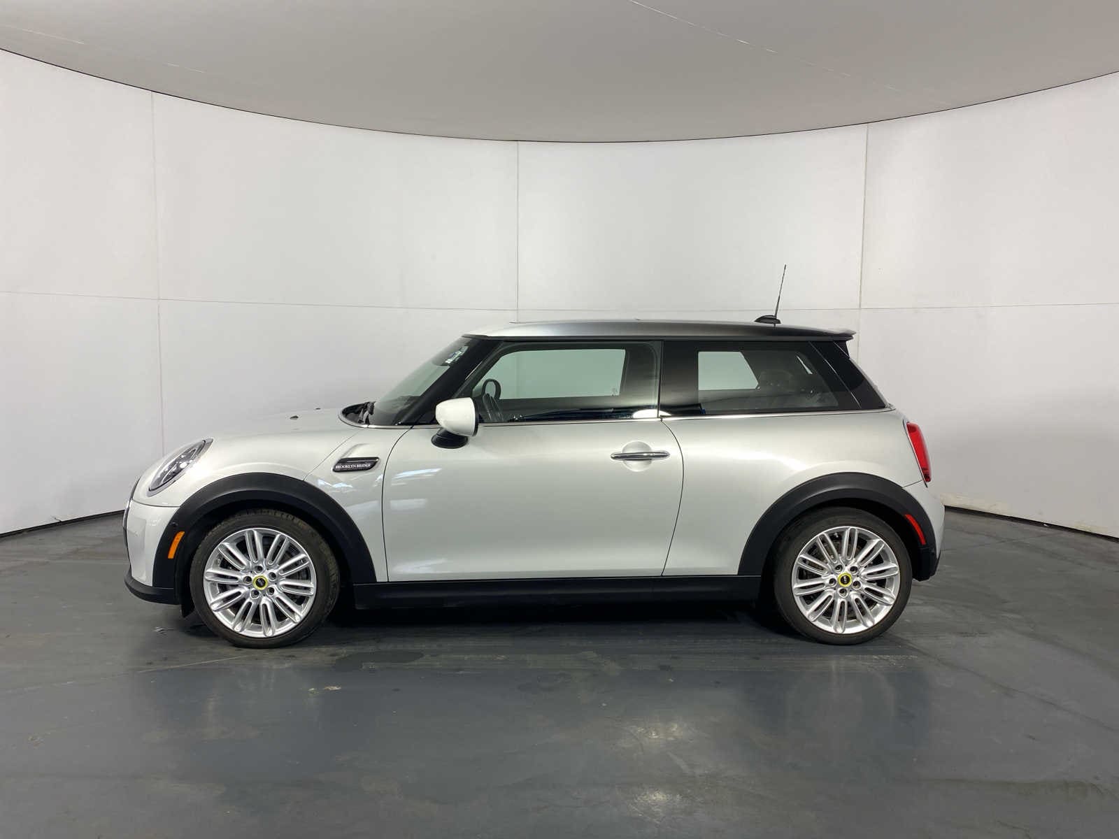 Used 2023 MINI Hardtop 2 Door SE with VIN WMW13DJ06P2S69780 for sale in Schaumburg, IL