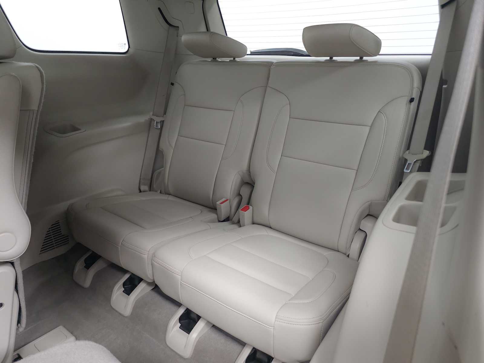 2022 GMC Acadia Denali - Photo 19