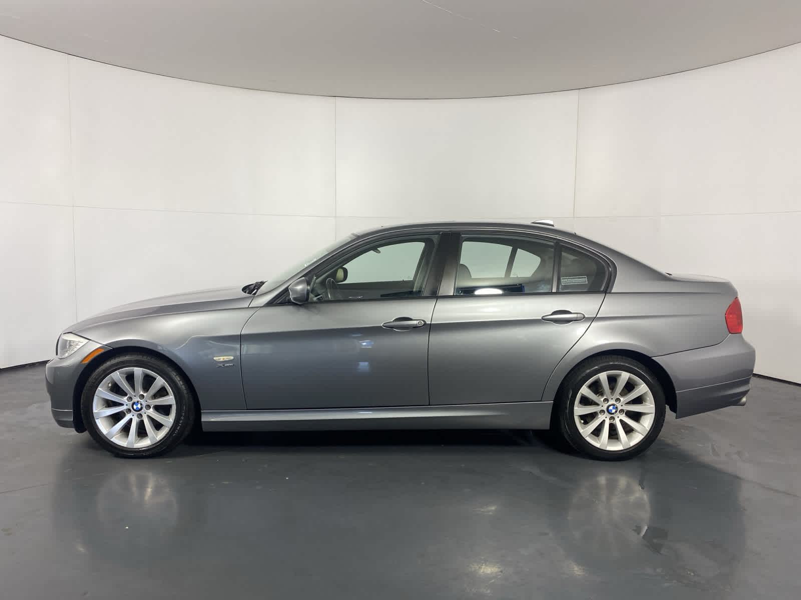 Used 2011 BMW 3 Series 328i with VIN WBAPK7C54BF223860 for sale in Schaumburg, IL