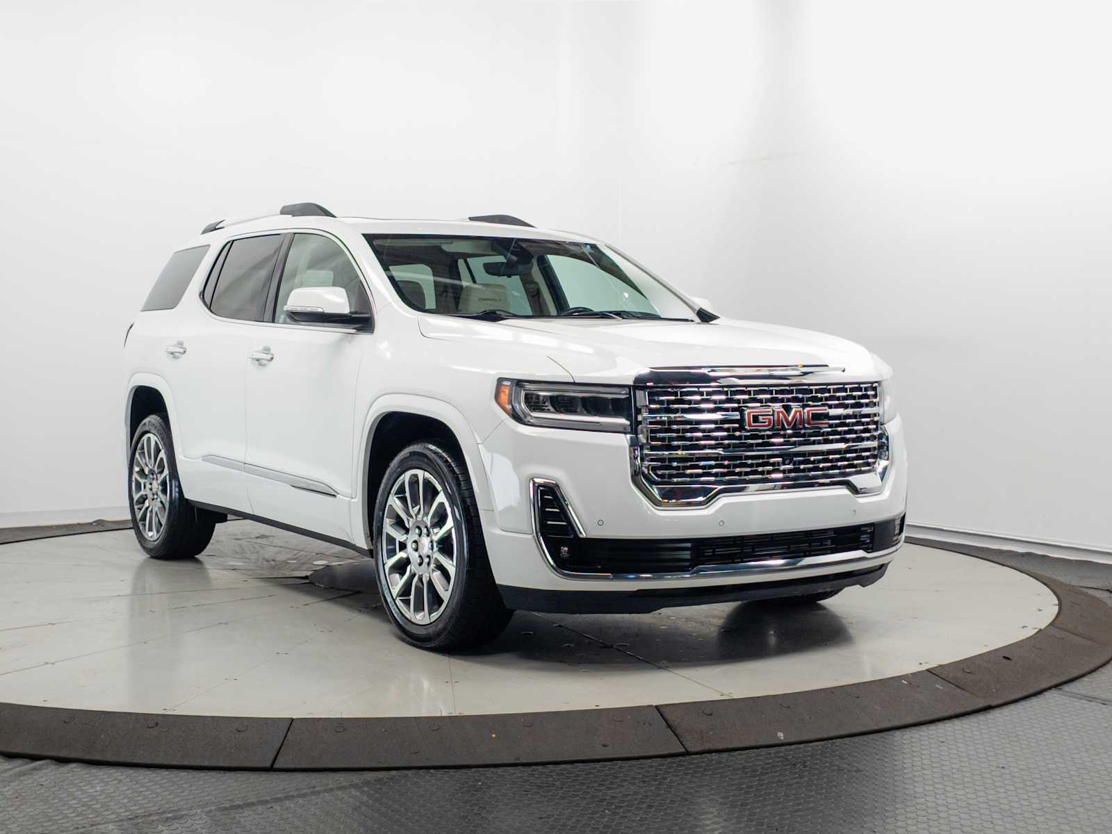 2022 GMC Acadia Denali - Photo 26
