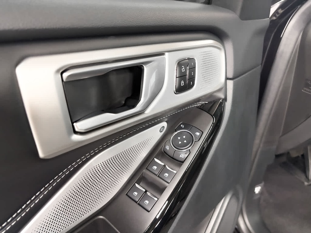 Used 2023 Ford Explorer ST 4WD