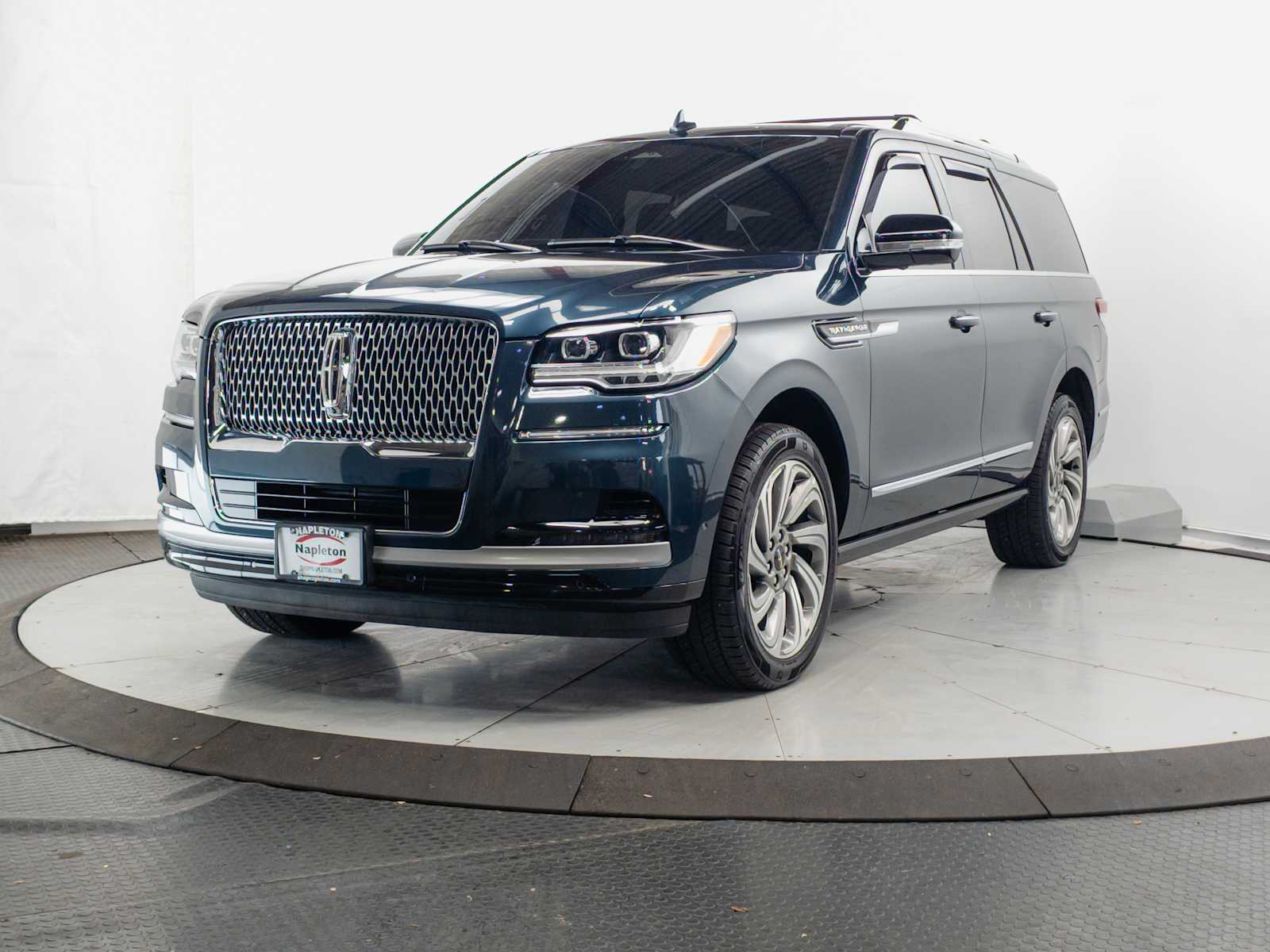 2022 Lincoln Navigator Reserve 4WD's photo