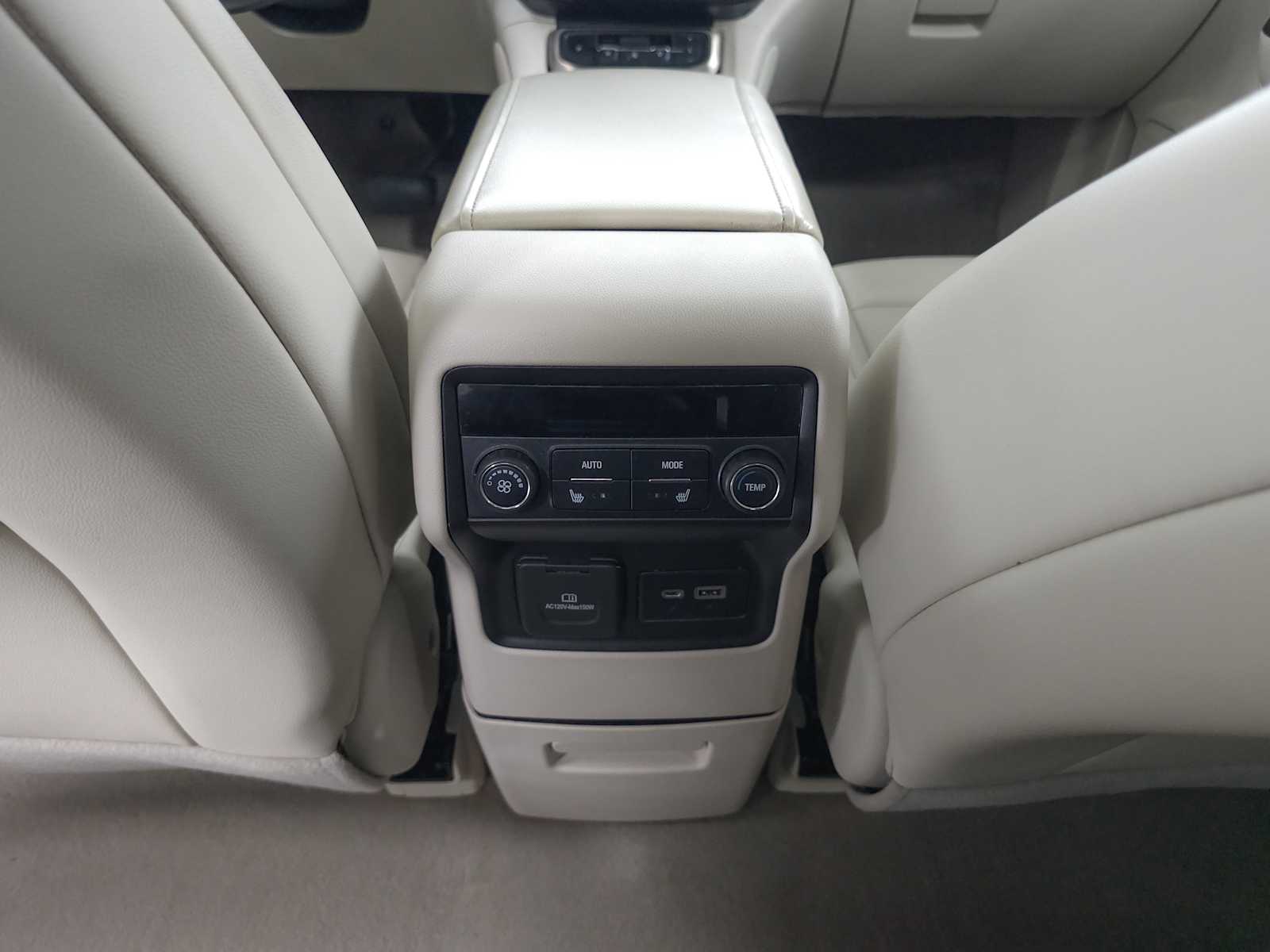2022 GMC Acadia Denali - Photo 18