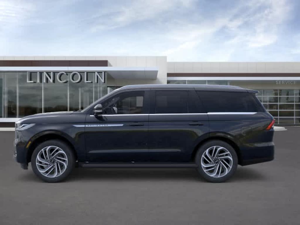 New 2026 Lincoln Navigator Premiere 4x4