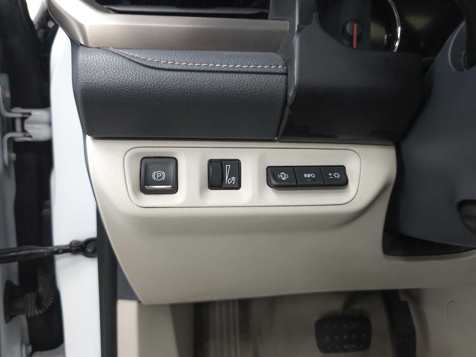 2022 GMC Acadia Denali - Photo 7