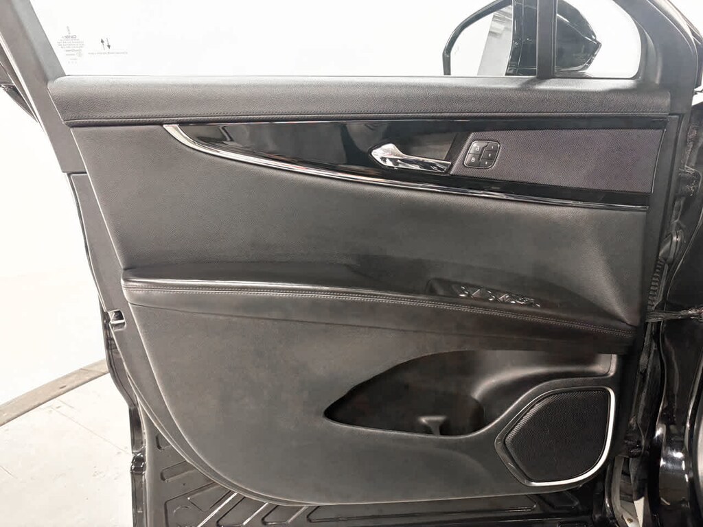 Used 2023 Lincoln Nautilus Standard FWD