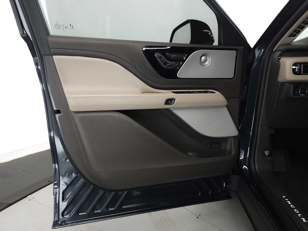 Used 2023 Lincoln Aviator Grand Touring AWD