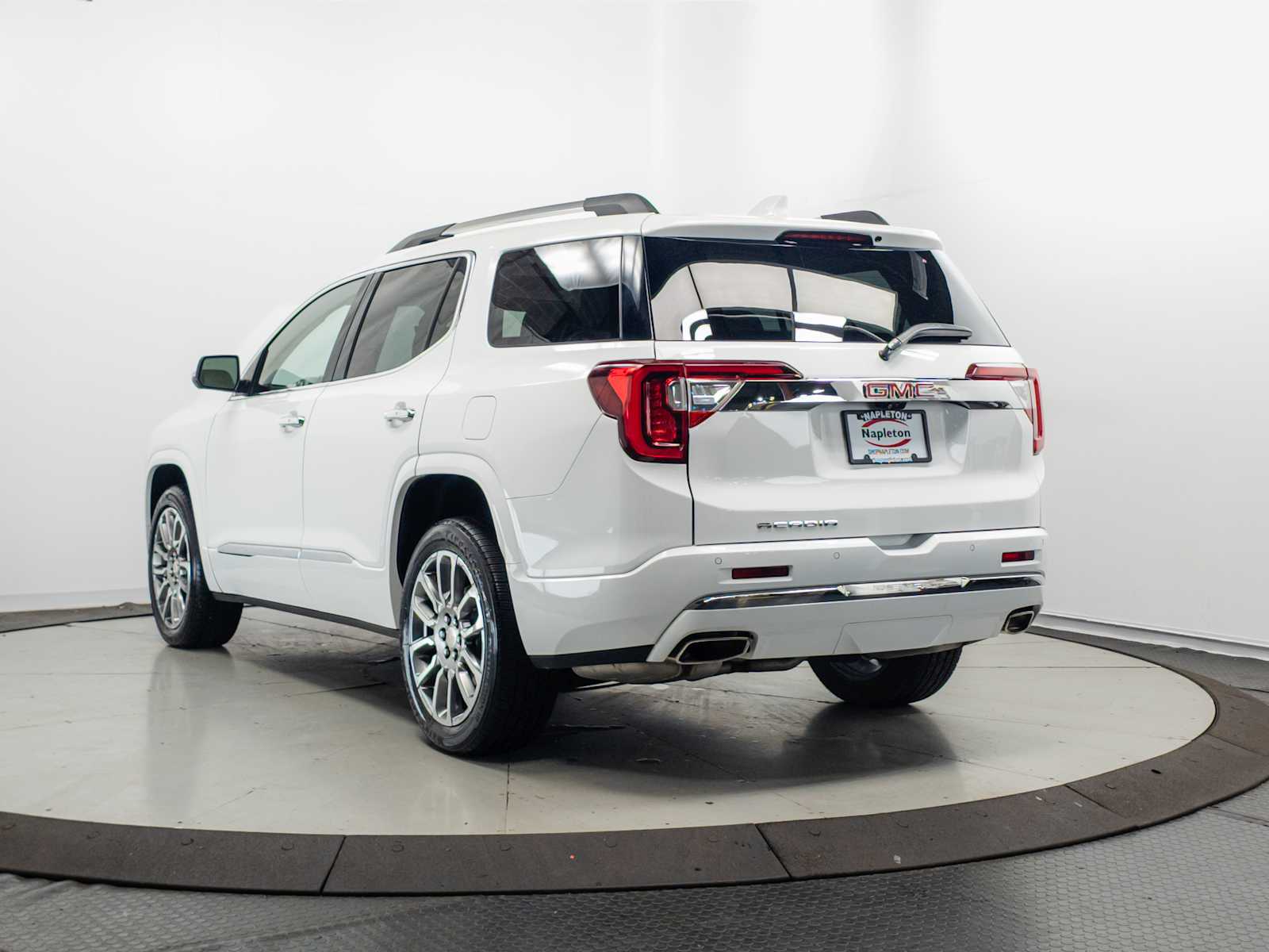 2022 GMC Acadia Denali - Photo 20