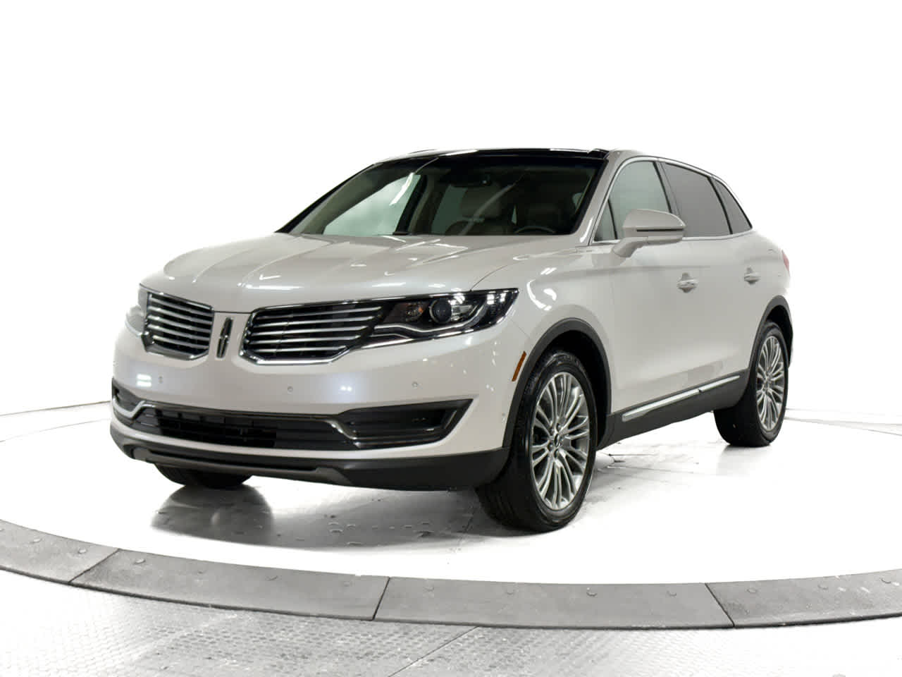 2018 Lincoln MKX Reserve's photo