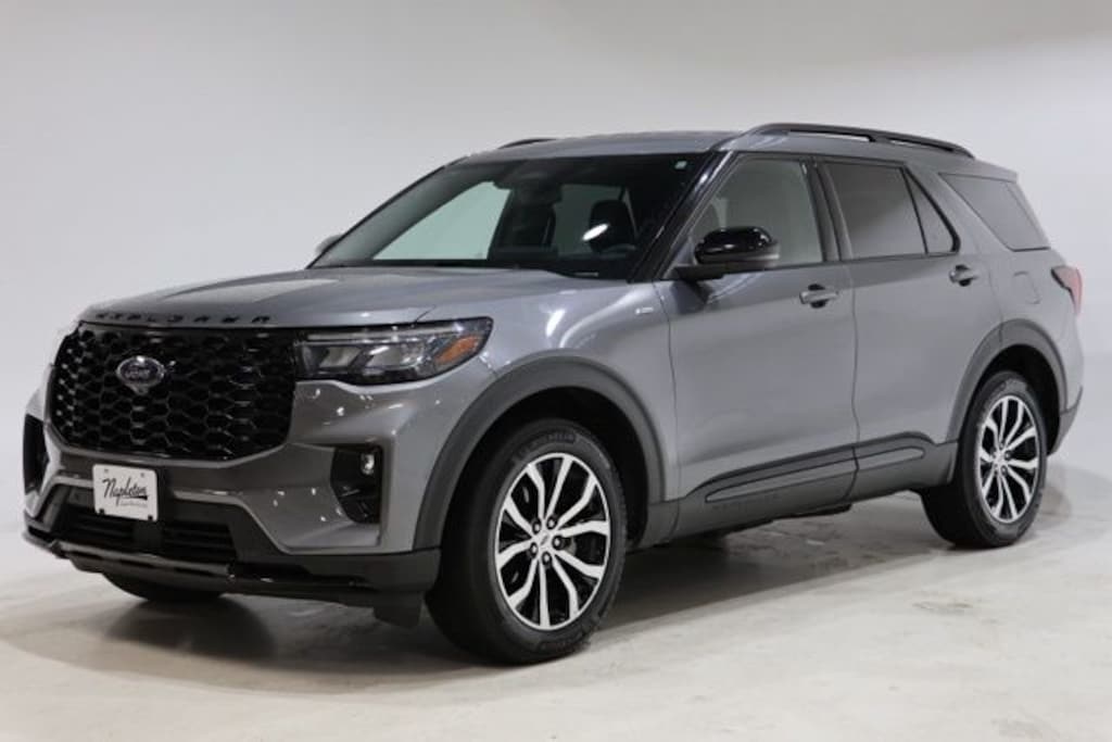 Used 2025 Ford Explorer ST-Line SUV