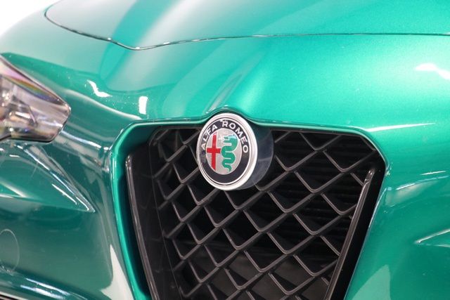 2023 Alfa Romeo Giulia Quadrifoglio - Photo 11