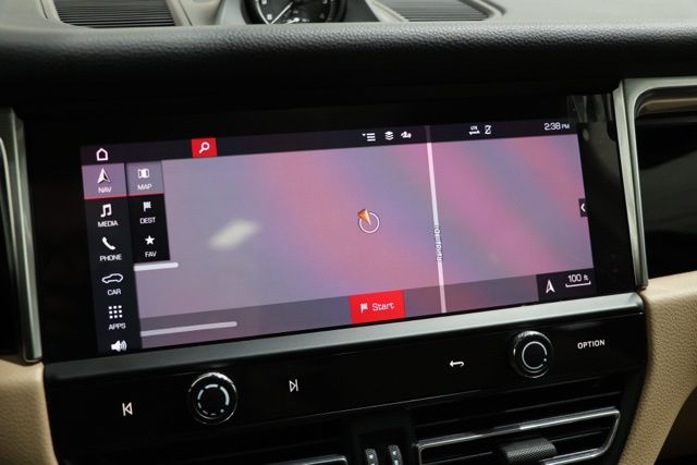 2023 Porsche Macan S - Photo 21