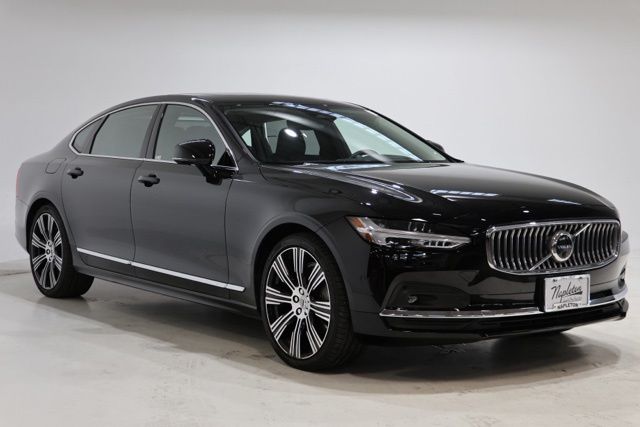 2023 Volvo S90 B6 Ultimate AWD's photo