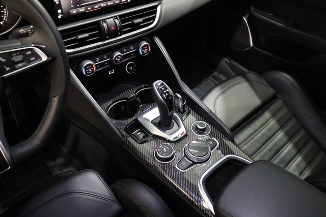 2023 Alfa Romeo Giulia Quadrifoglio - Photo 30
