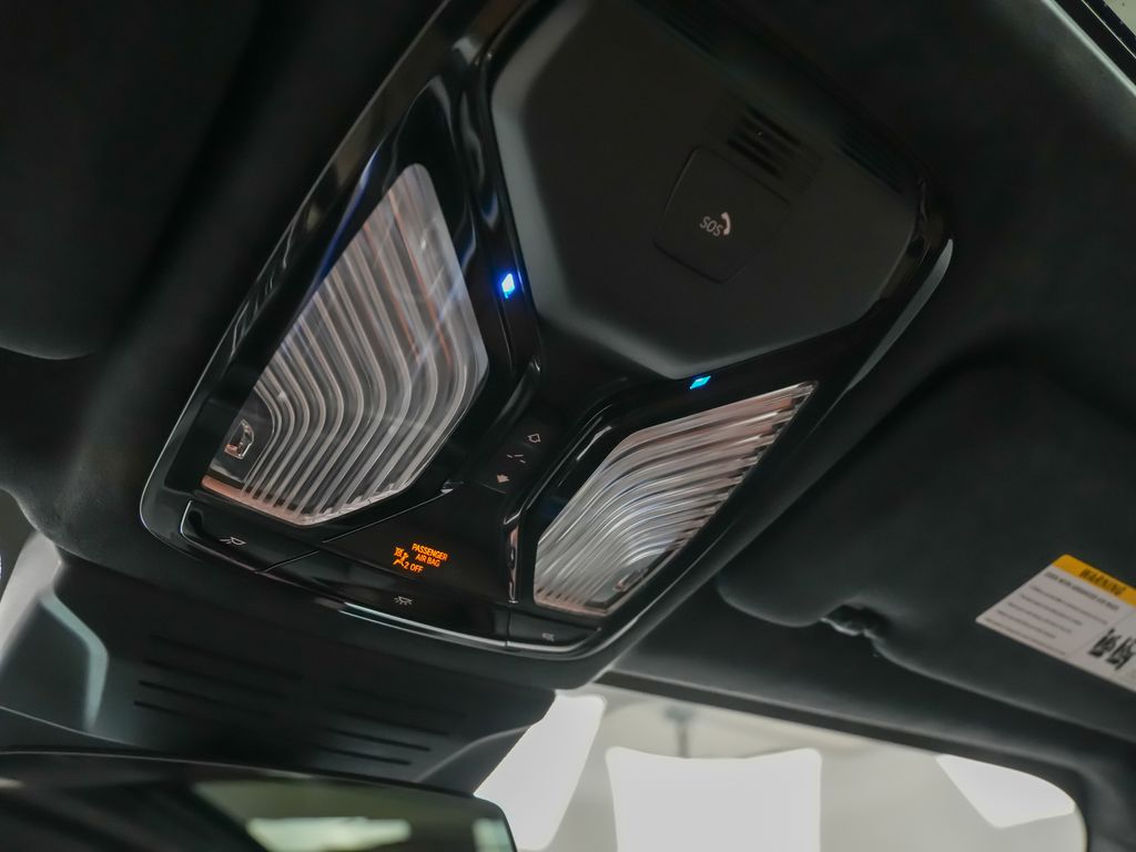 2026 BMW X5 M60i - Photo 28