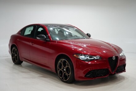 2025 Alfa Romeo Giulia Intensa Sedan