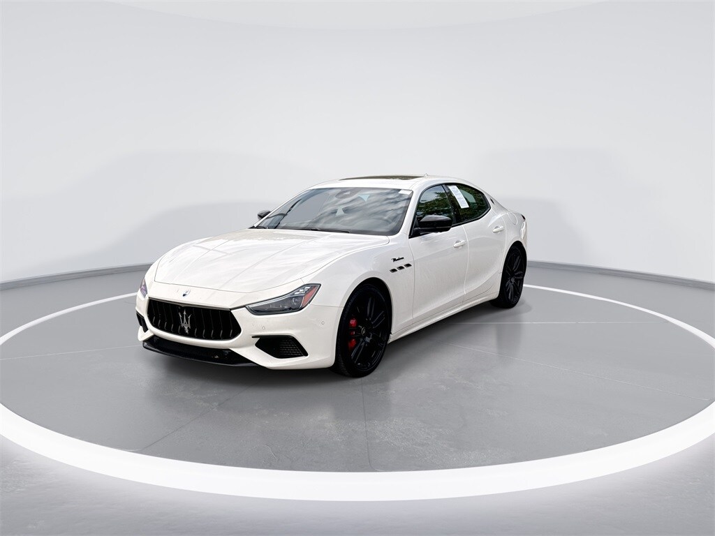 2023 Maserati Ghibli Modena Q4 photo 3