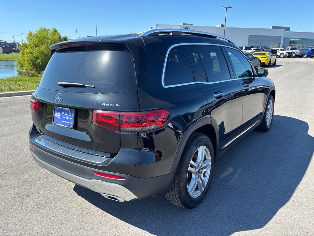 2023 Mercedes Benz GLB 250 4MATIC photo 2