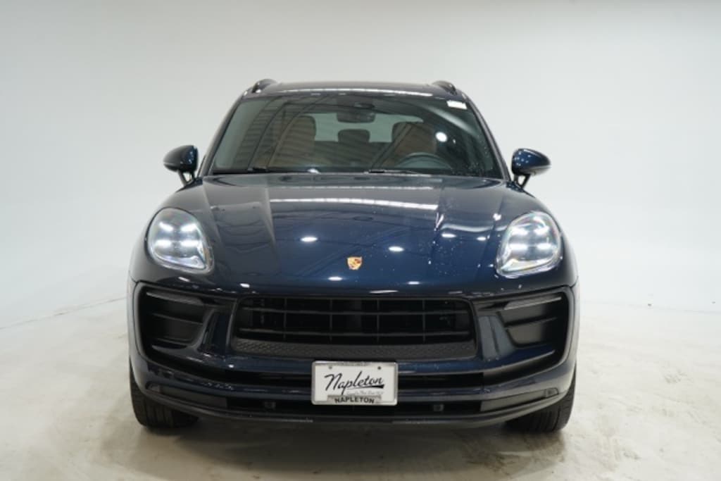 Used 2022 Porsche Macan Base SUV