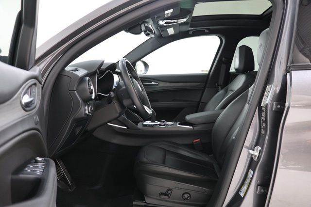 2023 Alfa Romeo Stelvio Ti - Photo 15
