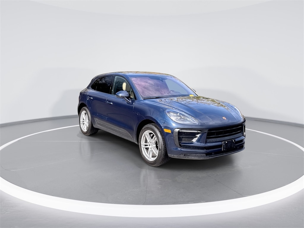 Used 2022 Porsche Macan Base SUV