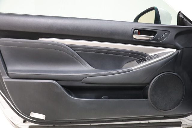 2016 Lexus RC 200t - Photo 18