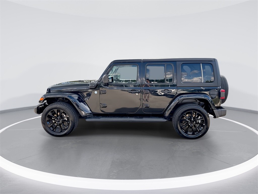 2023 Jeep Wrangler Sahara 4xe photo 4