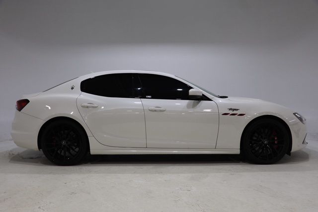2022 Maserati Ghibli Trofeo - Photo 8