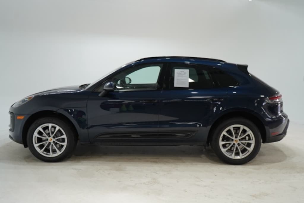 Used 2022 Porsche Macan Base SUV