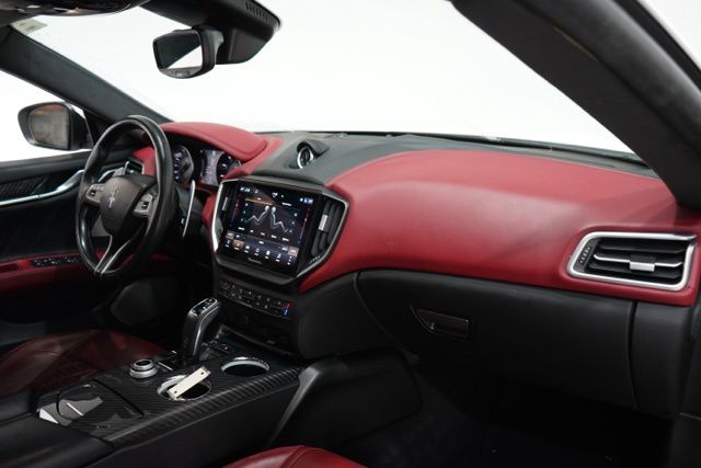 2022 Maserati Ghibli Trofeo - Photo 17